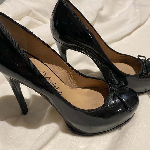 Pour La Victorie Black Patent Leather Platform Heels - Picture 3 of 11